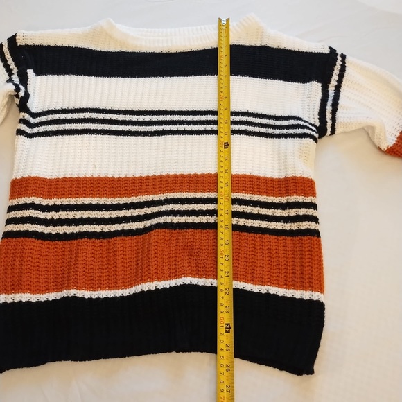 KIRUNDO Fall Winter Women’s Striped Color Block Short Sweater Long Sleeve Large - Picture 8 of 8